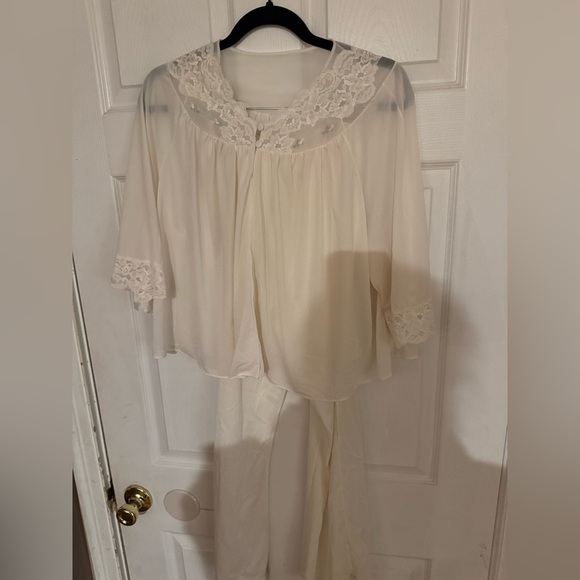 VTG Shadowline White Lace Women’s Pajama Set Size Large - Picture 1 of 15